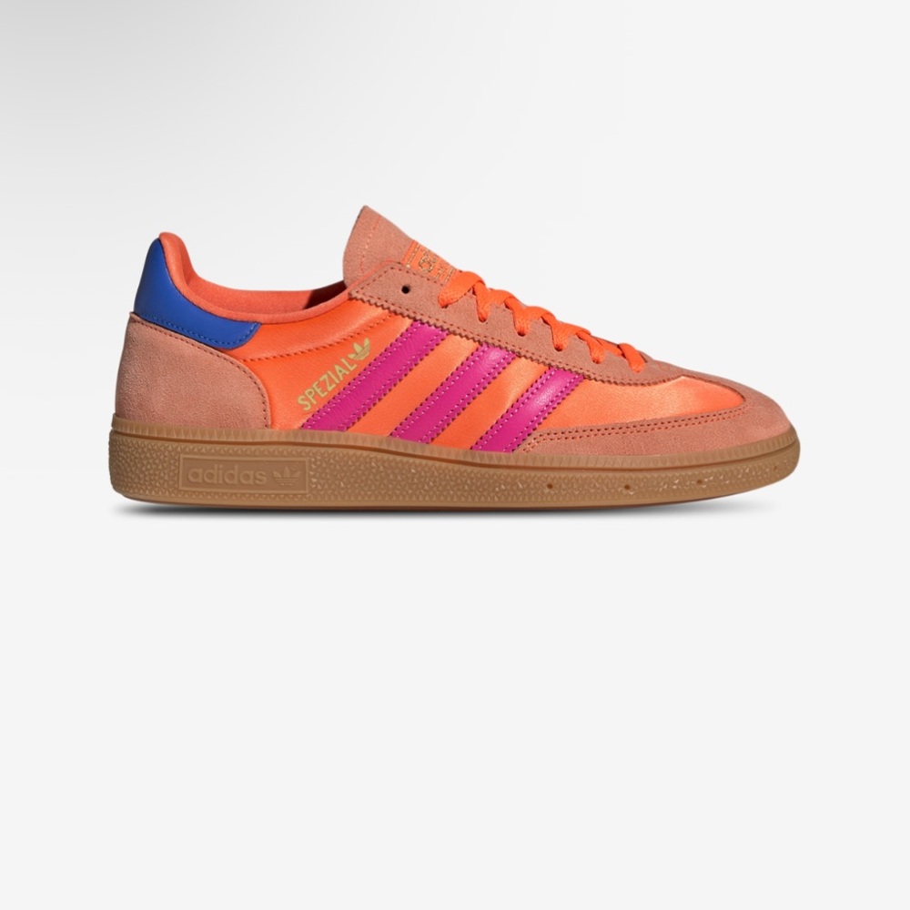 NWT size 6  women’s adidas Originals Handball Spezial